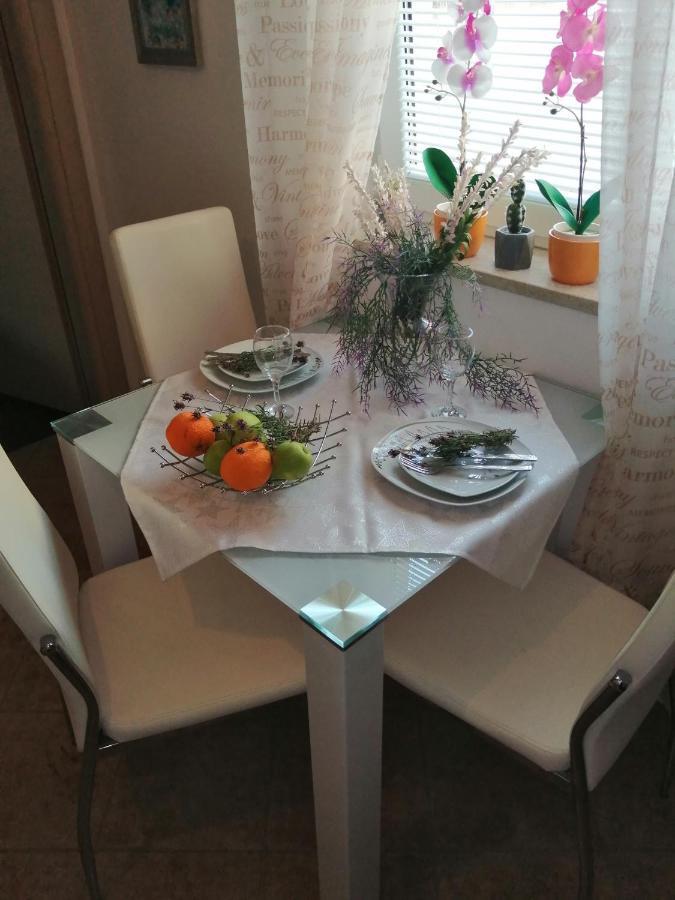 Nona Apartment *