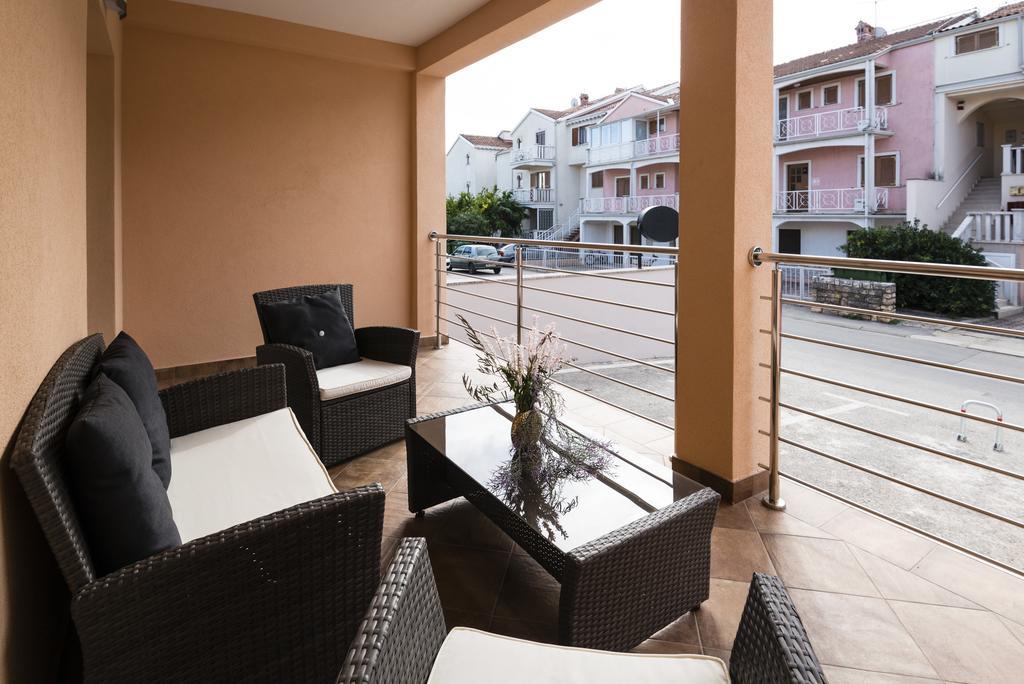 Nona Umag